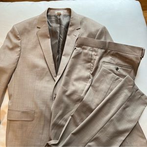 Noak Slim Suit in Stone